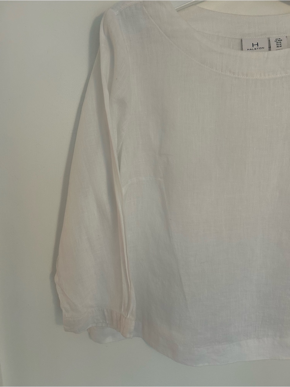Halston White Linen Scoop Neck Top Size Med with 3/4 Sleeves - Picture 2 of 16